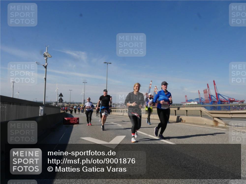 03.10.2025 - Köhlbrandbrückenlauf Matties Gatica Varas http://msf.ph/oto/9001876 03.10.2025 12:55:13 Position 2  meine-sportfotos.de