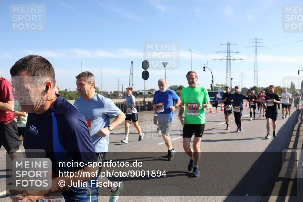 03.10.2025 - Köhlbrandbrückenlauf Julia Fischer http://msf.ph/oto/9001894 03.10.2025 12:18:51 Position 3 4721 meine-sportfotos.de