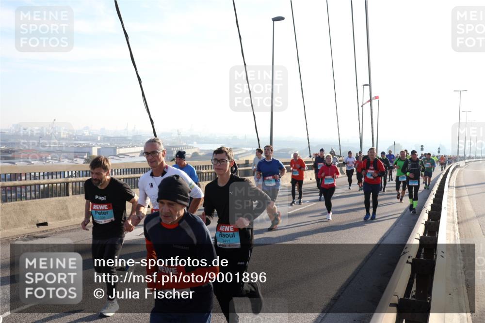 03.10.2025 - Köhlbrandbrückenlauf Julia Fischer http://msf.ph/oto/9001896 03.10.2025 09:25:44 Position 1 1336, 3411 meine-sportfotos.de