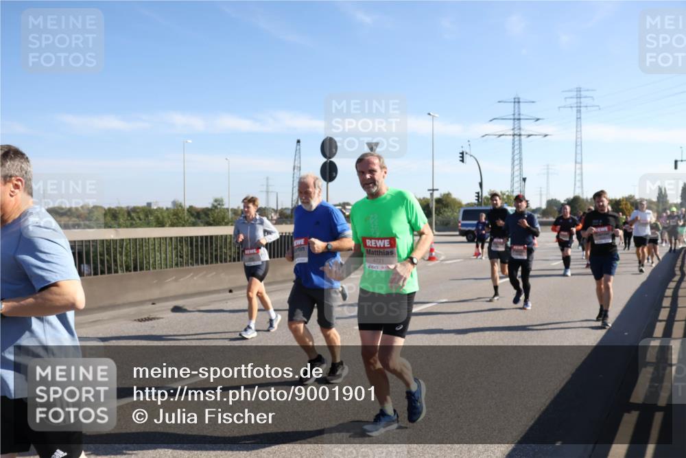03.10.2025 - Köhlbrandbrückenlauf Julia Fischer http://msf.ph/oto/9001901 03.10.2025 12:18:52 Position 3 4721 meine-sportfotos.de