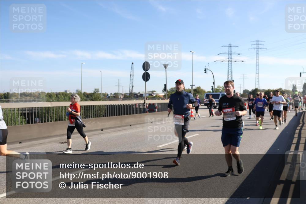 03.10.2025 - Köhlbrandbrückenlauf Julia Fischer http://msf.ph/oto/9001908 03.10.2025 12:18:53 Position 3 61, 4825 meine-sportfotos.de
