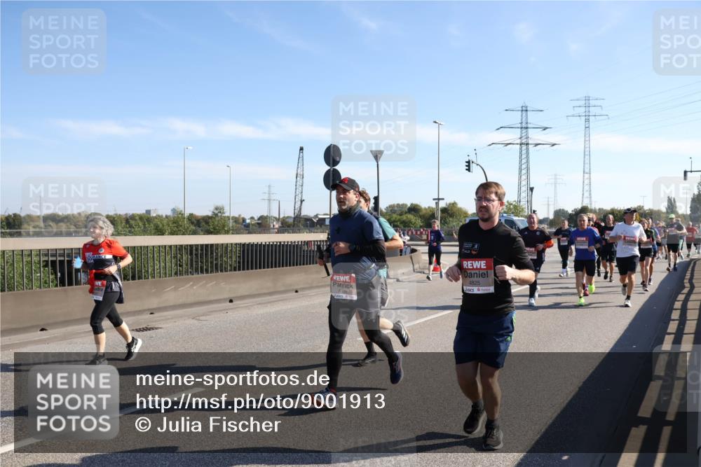 03.10.2025 - Köhlbrandbrückenlauf Julia Fischer http://msf.ph/oto/9001913 03.10.2025 12:18:53 Position 3 6189, 4825 meine-sportfotos.de