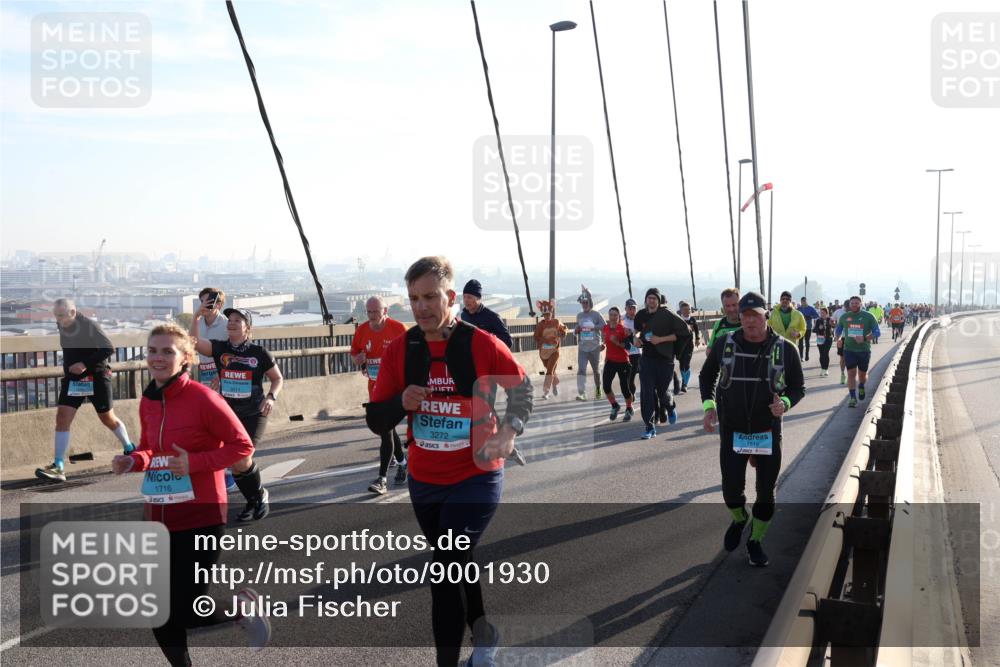 03.10.2025 - Köhlbrandbrückenlauf Julia Fischer http://msf.ph/oto/9001930 03.10.2025 09:25:47 Position 1 1716, 3272 meine-sportfotos.de
