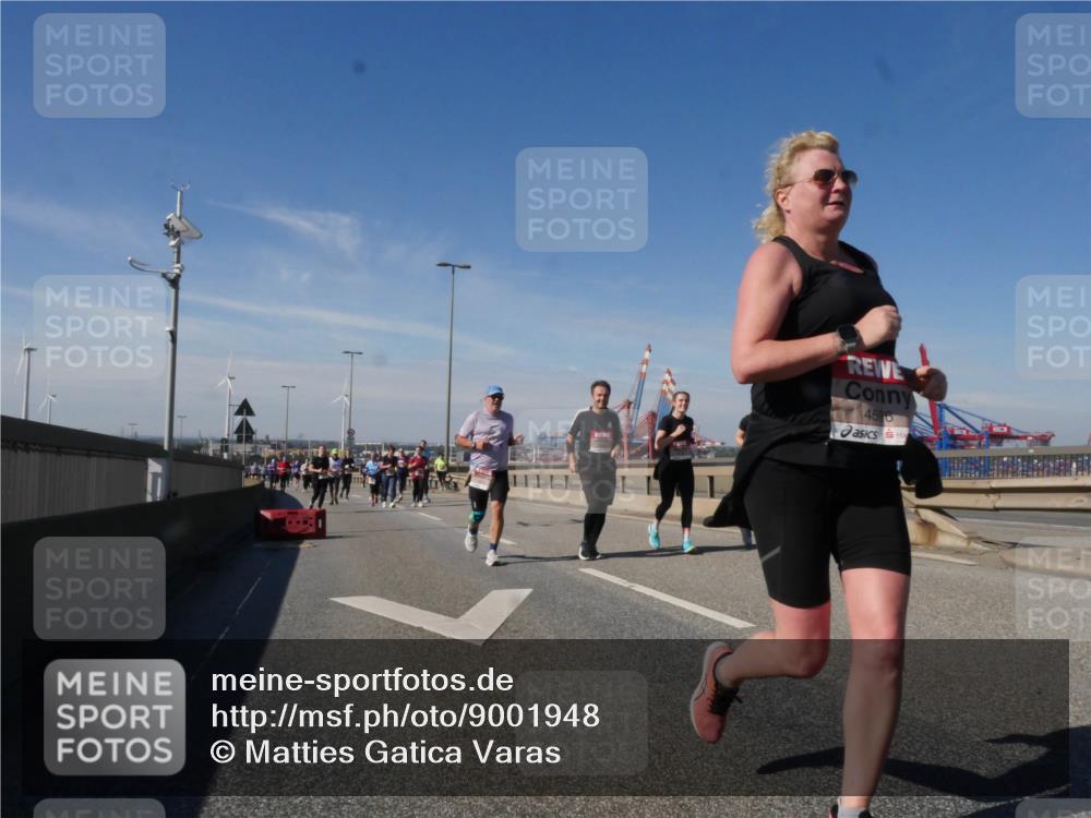 03.10.2025 - Köhlbrandbrückenlauf Matties Gatica Varas http://msf.ph/oto/9001948 03.10.2025 12:55:21 Position 2 4596 meine-sportfotos.de