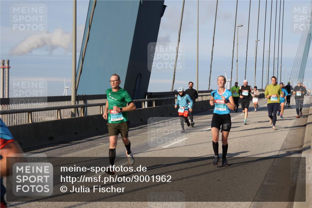 03.10.2025 - Köhlbrandbrückenlauf Julia Fischer http://msf.ph/oto/9001962 03.10.2025 09:40:23 Position 2  meine-sportfotos.de