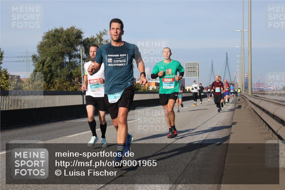 03.10.2025 - Köhlbrandbrückenlauf Luisa Fischer http://msf.ph/oto/9001965 03.10.2025 10:43:53 Position 3 1036, 2024, 44, 1860, 3223, 3185 meine-sportfotos.de