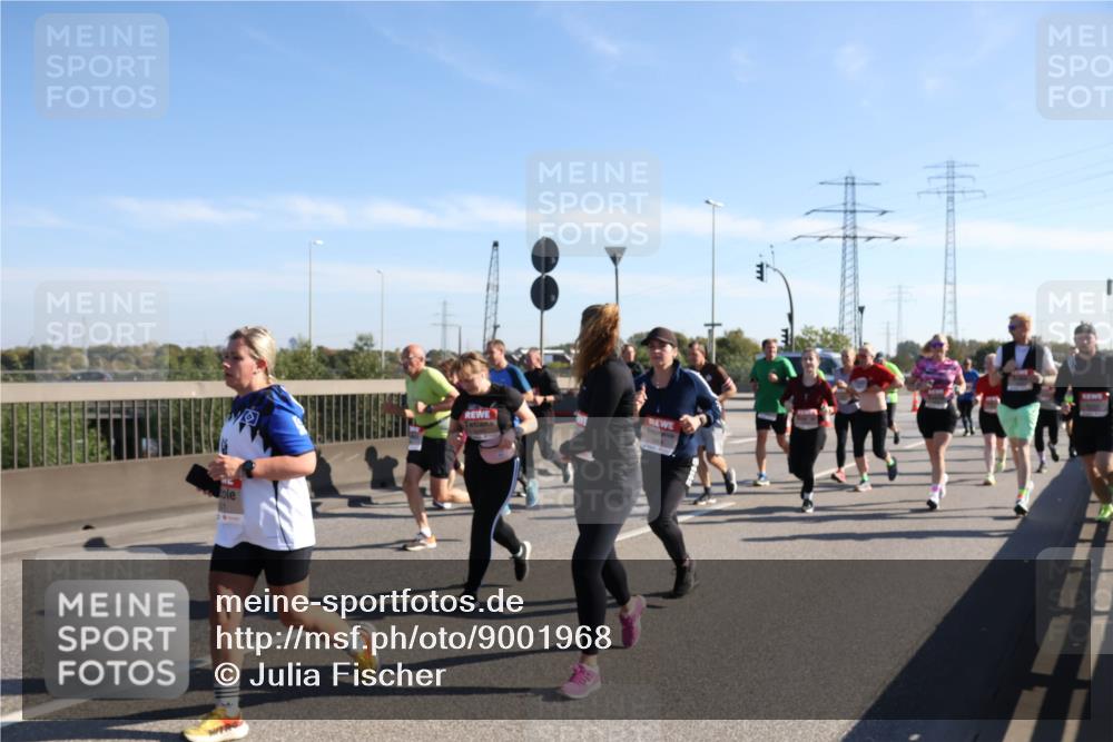 03.10.2025 - Köhlbrandbrückenlauf Julia Fischer http://msf.ph/oto/9001968 03.10.2025 12:19:00 Position 3  meine-sportfotos.de