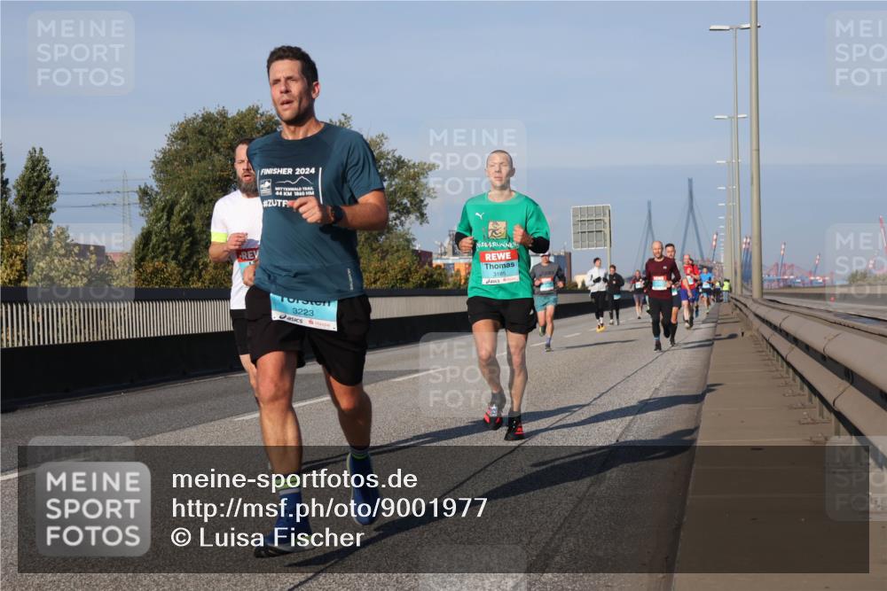 03.10.2025 - Köhlbrandbrückenlauf Luisa Fischer http://msf.ph/oto/9001977 03.10.2025 10:43:53 Position 3 2024, 44, 1860, 3223, 3185, 1 meine-sportfotos.de