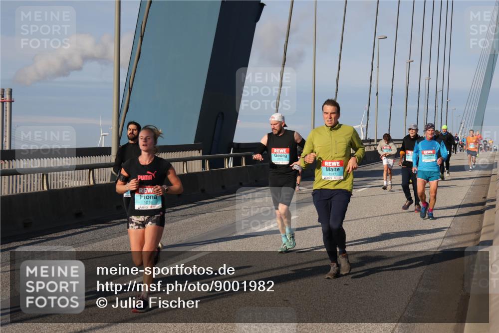 03.10.2025 - Köhlbrandbrückenlauf Julia Fischer http://msf.ph/oto/9001982 03.10.2025 09:40:27 Position 2 1018, 1517 meine-sportfotos.de