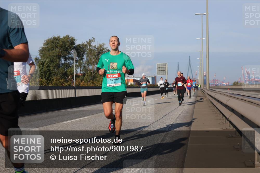 03.10.2025 - Köhlbrandbrückenlauf Luisa Fischer http://msf.ph/oto/9001987 03.10.2025 10:43:54 Position 3 3185 meine-sportfotos.de