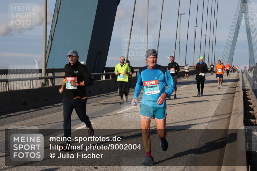 03.10.2025 - Köhlbrandbrückenlauf Julia Fischer http://msf.ph/oto/9002004 03.10.2025 09:40:30 Position 2 11, 3317 meine-sportfotos.de