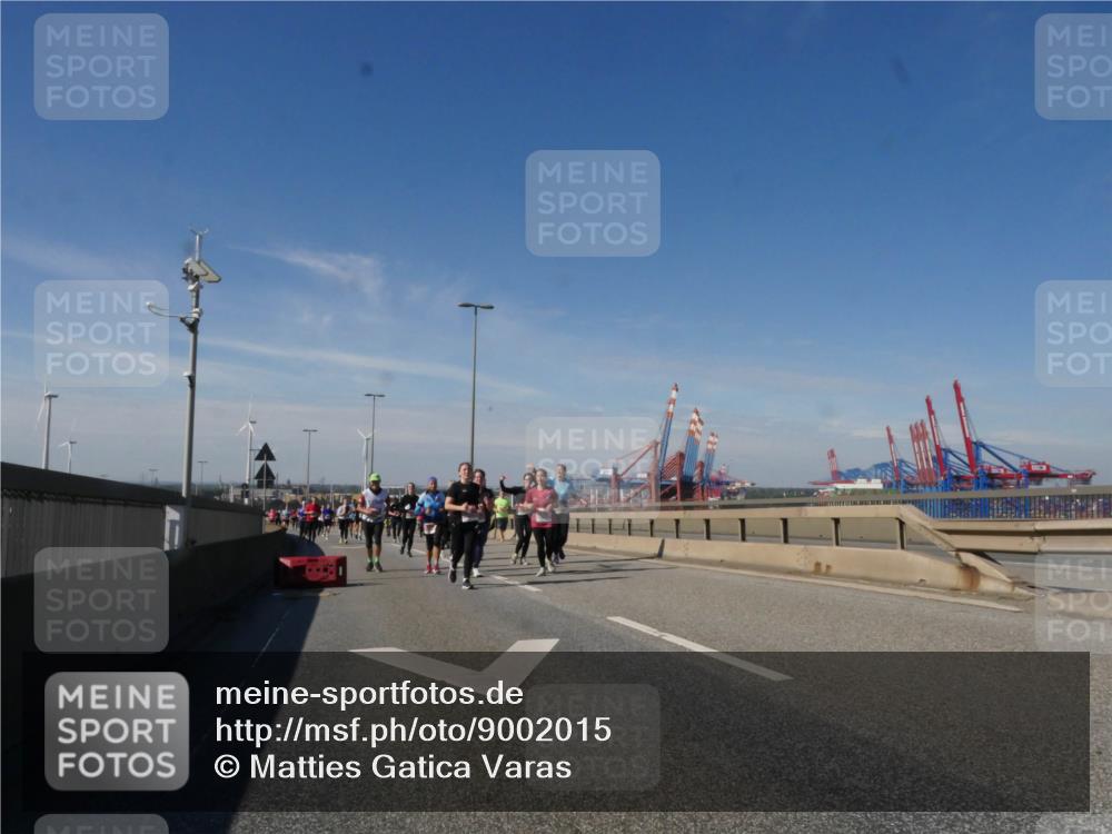 03.10.2025 - Köhlbrandbrückenlauf Matties Gatica Varas http://msf.ph/oto/9002015 03.10.2025 12:55:25 Position 2  meine-sportfotos.de