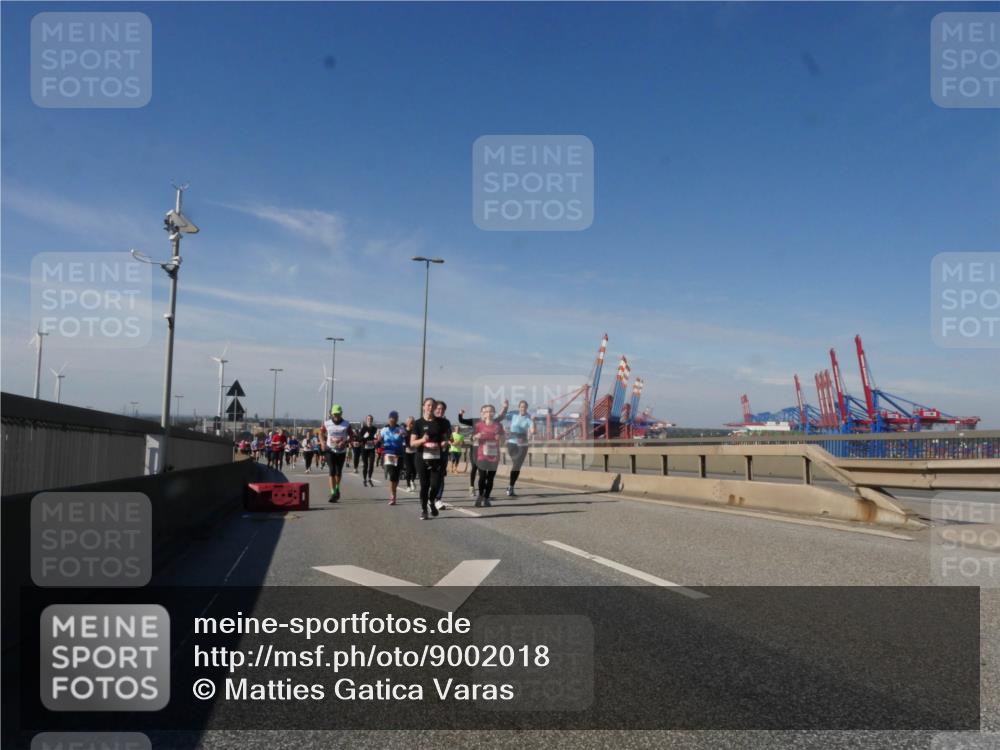 03.10.2025 - Köhlbrandbrückenlauf Matties Gatica Varas http://msf.ph/oto/9002018 03.10.2025 12:55:26 Position 2  meine-sportfotos.de