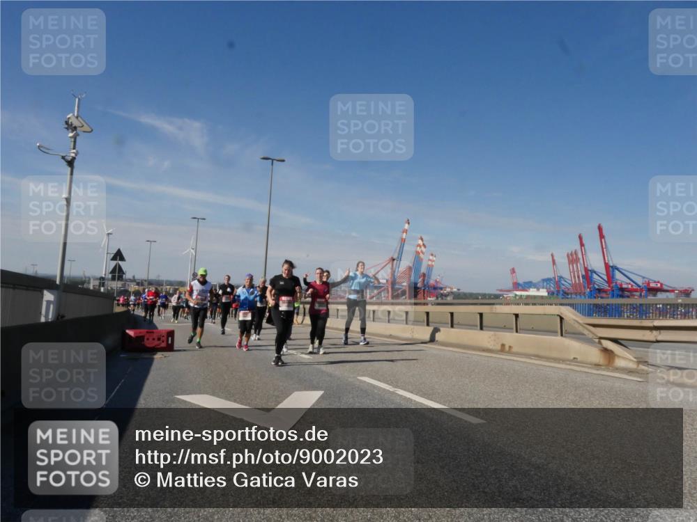 03.10.2025 - Köhlbrandbrückenlauf Matties Gatica Varas http://msf.ph/oto/9002023 03.10.2025 12:55:26 Position 2  meine-sportfotos.de
