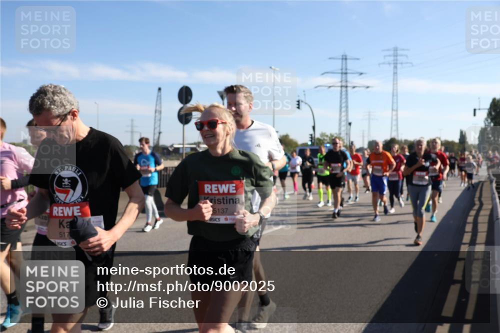 03.10.2025 - Köhlbrandbrückenlauf Julia Fischer http://msf.ph/oto/9002025 03.10.2025 12:19:11 Position 3 517, 5137 meine-sportfotos.de