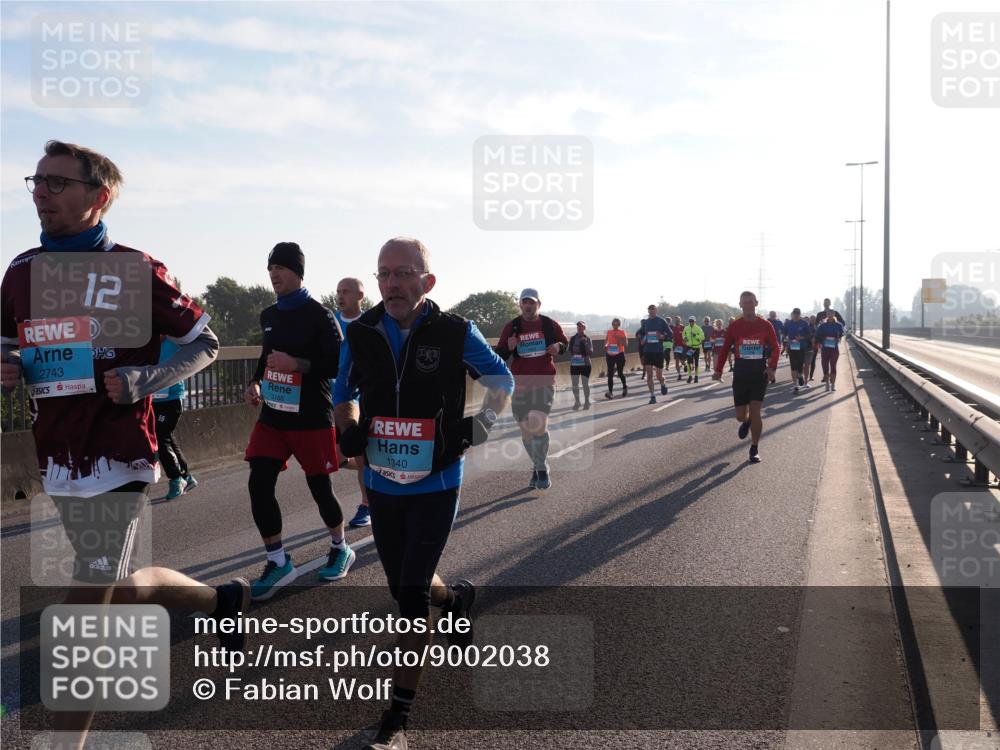 03.10.2025 - Köhlbrandbrückenlauf Fabian Wolf http://msf.ph/oto/9002038 03.10.2025 09:17:49 Position 3 12, 2743, 3188, 1340 meine-sportfotos.de