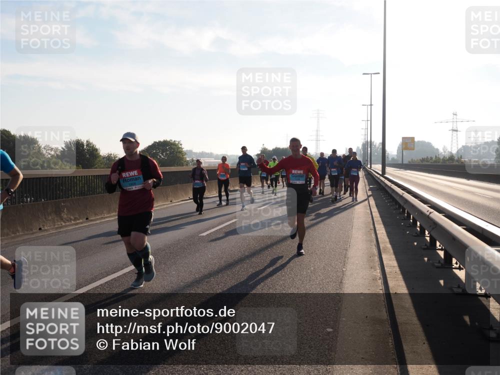 03.10.2025 - Köhlbrandbrückenlauf Fabian Wolf http://msf.ph/oto/9002047 03.10.2025 09:17:50 Position 3 1808 meine-sportfotos.de