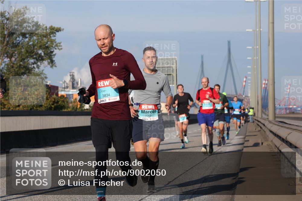 03.10.2025 - Köhlbrandbrückenlauf Luisa Fischer http://msf.ph/oto/9002050 03.10.2025 10:43:57 Position 3 3834, 1069 meine-sportfotos.de