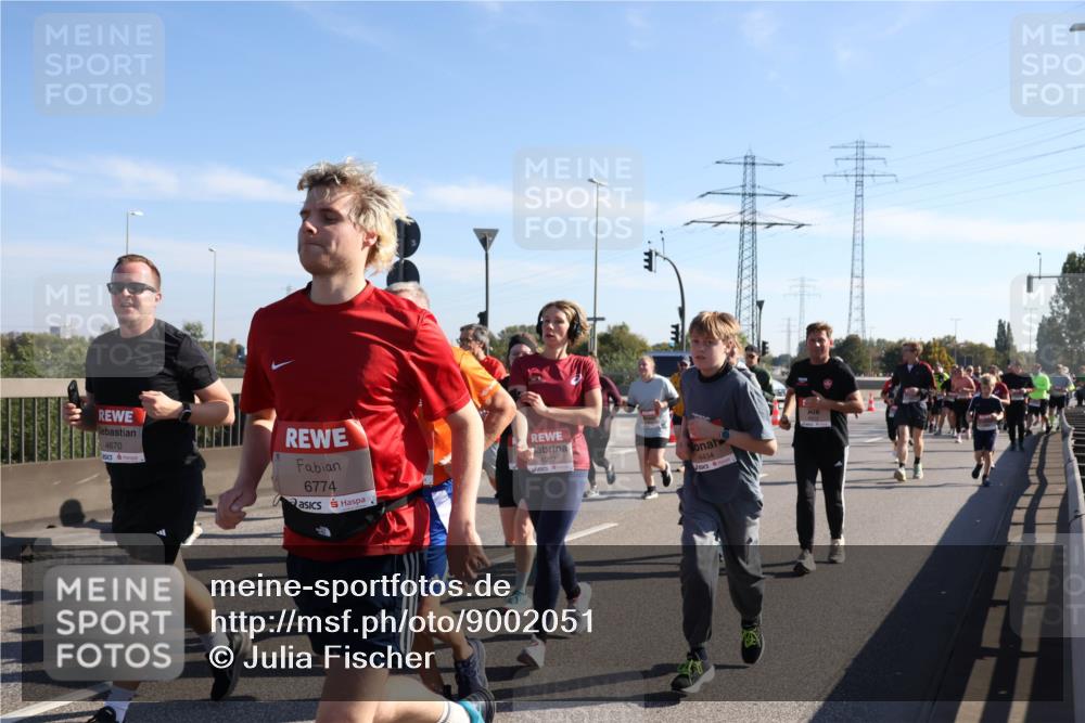 03.10.2025 - Köhlbrandbrückenlauf Julia Fischer http://msf.ph/oto/9002051 03.10.2025 12:19:14 Position 3 4670, 6774, 4952, 4434 meine-sportfotos.de