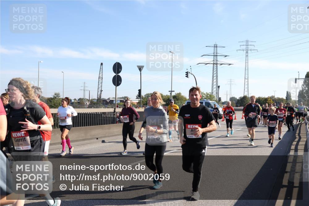 03.10.2025 - Köhlbrandbrückenlauf Julia Fischer http://msf.ph/oto/9002059 03.10.2025 12:19:15 Position 3 5144, 4603, 46 meine-sportfotos.de