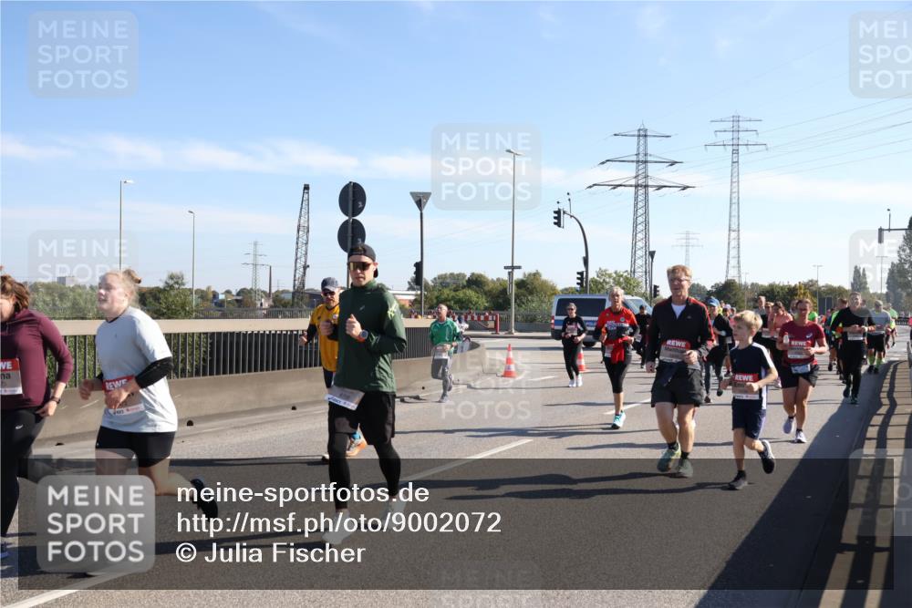 03.10.2025 - Köhlbrandbrückenlauf Julia Fischer http://msf.ph/oto/9002072 03.10.2025 12:19:17 Position 3  meine-sportfotos.de