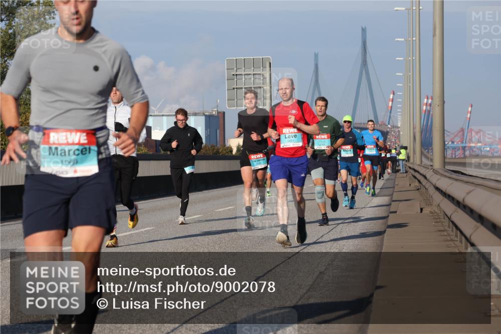 03.10.2025 - Köhlbrandbrückenlauf Luisa Fischer http://msf.ph/oto/9002078 03.10.2025 10:43:58 Position 3 1039, 3531, 3491 meine-sportfotos.de