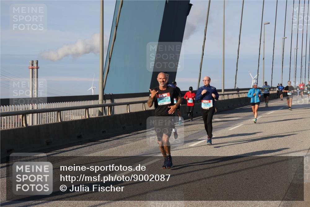 03.10.2025 - Köhlbrandbrückenlauf Julia Fischer http://msf.ph/oto/9002087 03.10.2025 09:40:47 Position 2 1194 meine-sportfotos.de