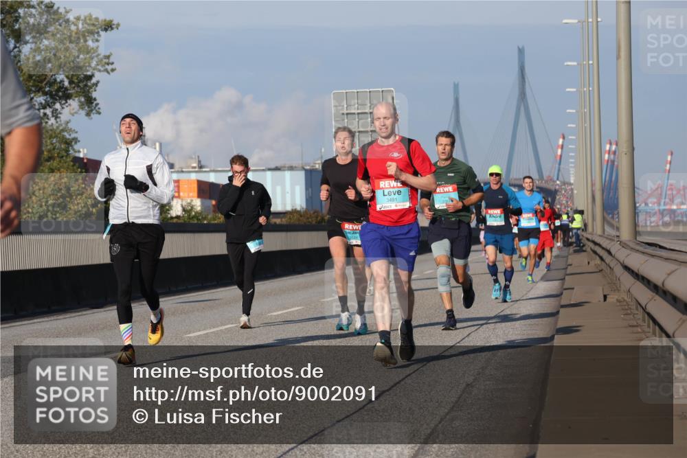 03.10.2025 - Köhlbrandbrückenlauf Luisa Fischer http://msf.ph/oto/9002091 03.10.2025 10:43:59 Position 3 3531, 3491 meine-sportfotos.de