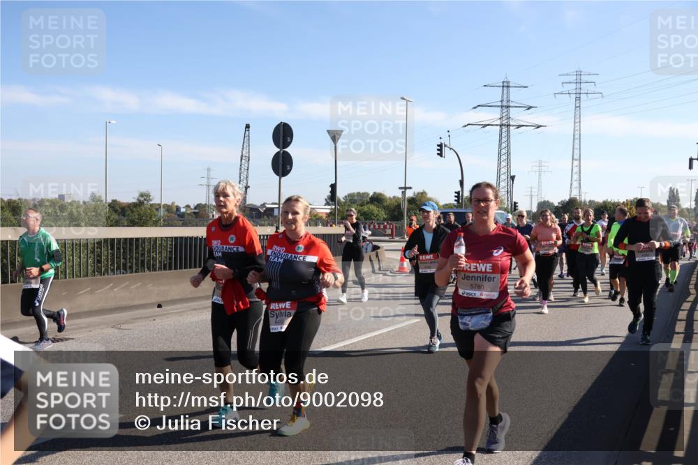 03.10.2025 - Köhlbrandbrückenlauf Julia Fischer http://msf.ph/oto/9002098 03.10.2025 12:19:20 Position 3 6430, 5780 meine-sportfotos.de