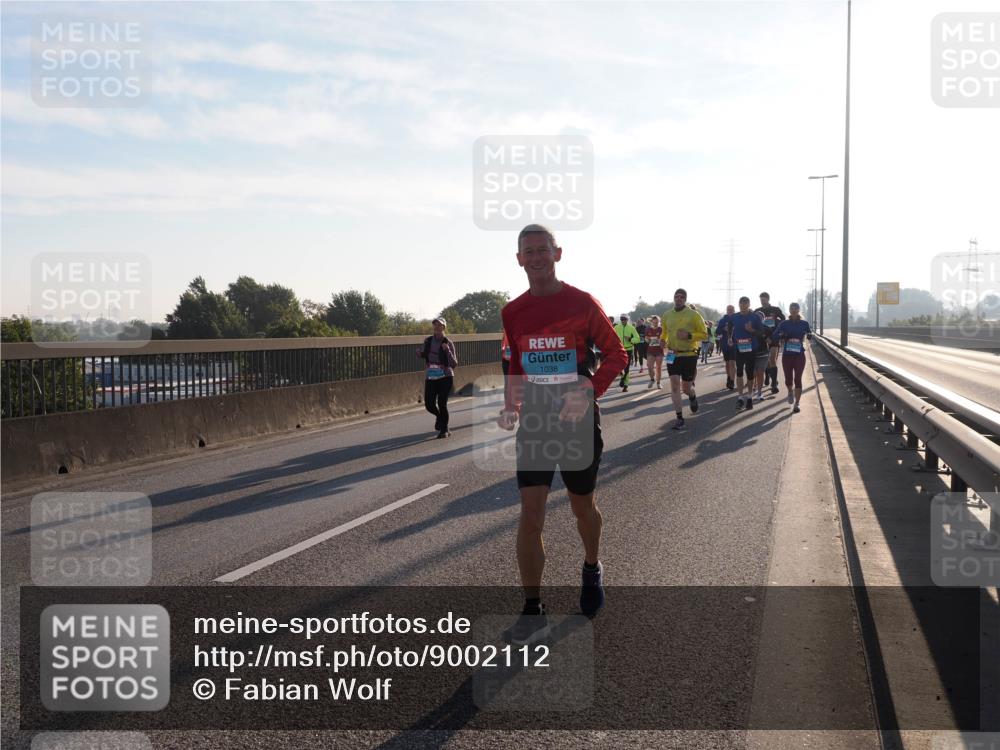 03.10.2025 - Köhlbrandbrückenlauf Fabian Wolf http://msf.ph/oto/9002112 03.10.2025 09:17:51 Position 3 1038 meine-sportfotos.de