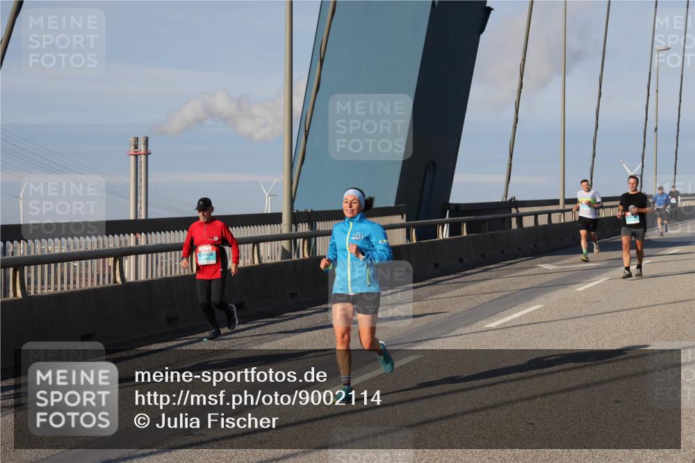 03.10.2025 - Köhlbrandbrückenlauf Julia Fischer http://msf.ph/oto/9002114 03.10.2025 09:40:51 Position 2  meine-sportfotos.de