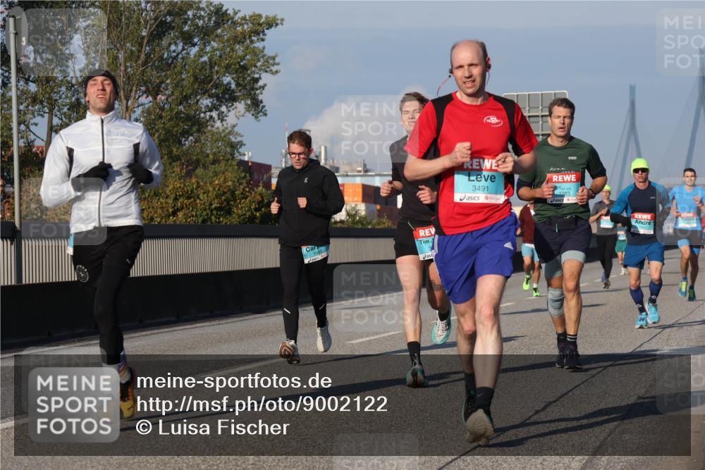 03.10.2025 - Köhlbrandbrückenlauf Luisa Fischer http://msf.ph/oto/9002122 03.10.2025 10:44:01 Position 3 1095, 3491, 3763 meine-sportfotos.de