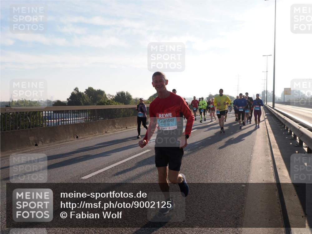 03.10.2025 - Köhlbrandbrückenlauf Fabian Wolf http://msf.ph/oto/9002125 03.10.2025 09:17:51 Position 3 1038 meine-sportfotos.de