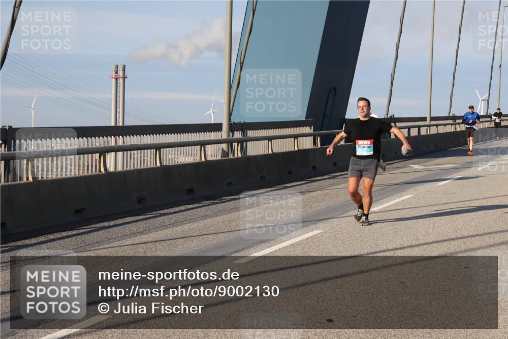 03.10.2025 - Köhlbrandbrückenlauf Julia Fischer http://msf.ph/oto/9002130 03.10.2025 09:40:54 Position 2  meine-sportfotos.de