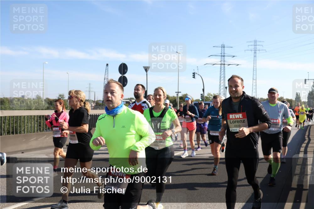 03.10.2025 - Köhlbrandbrückenlauf Julia Fischer http://msf.ph/oto/9002131 03.10.2025 12:19:24 Position 3 6287, 4846, 4809 meine-sportfotos.de