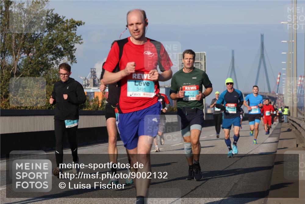 03.10.2025 - Köhlbrandbrückenlauf Luisa Fischer http://msf.ph/oto/9002132 03.10.2025 10:44:01 Position 3 1095, 3491, 8763 meine-sportfotos.de