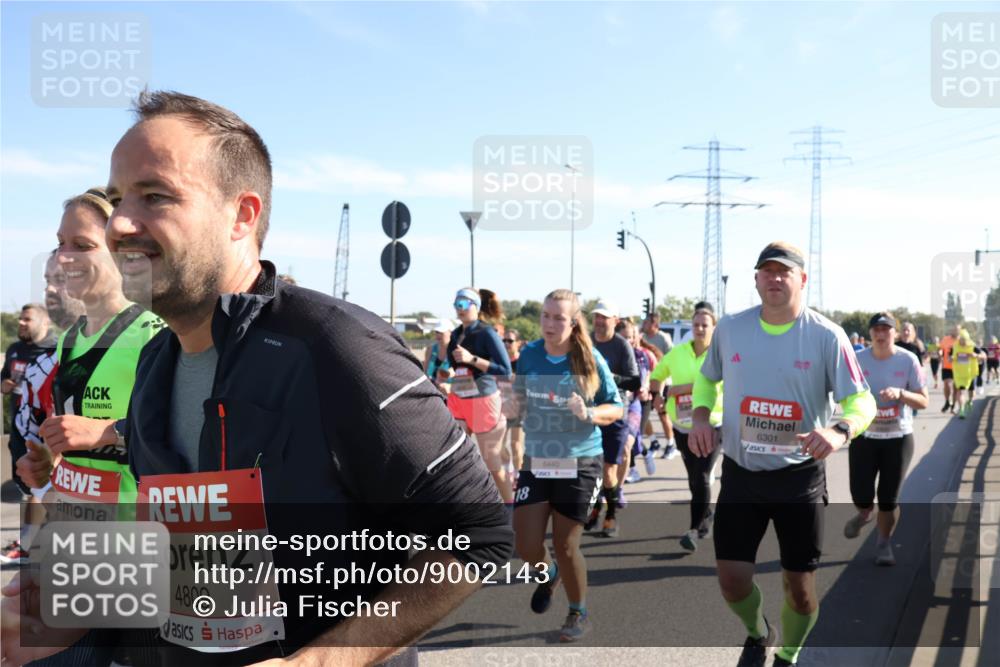 03.10.2025 - Köhlbrandbrückenlauf Julia Fischer http://msf.ph/oto/9002143 03.10.2025 12:19:24 Position 3 4846, 4809, 18, 6440, 6301 meine-sportfotos.de