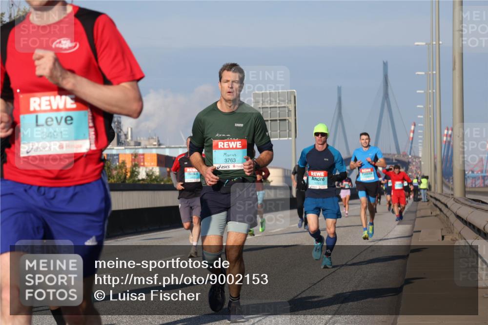 03.10.2025 - Köhlbrandbrückenlauf Luisa Fischer http://msf.ph/oto/9002153 03.10.2025 10:44:02 Position 3 3491, 3763, 1050 meine-sportfotos.de