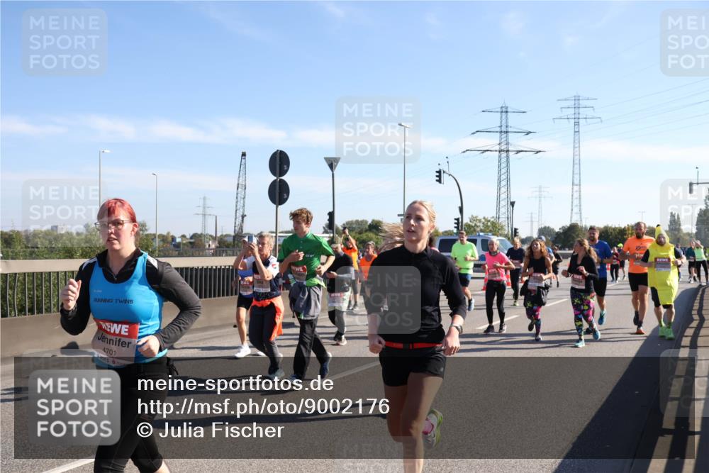 03.10.2025 - Köhlbrandbrückenlauf Julia Fischer http://msf.ph/oto/9002176 03.10.2025 12:19:28 Position 3 4701 meine-sportfotos.de
