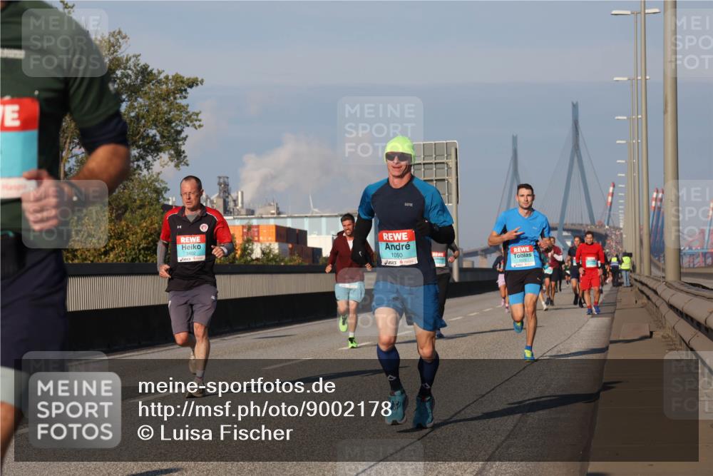 03.10.2025 - Köhlbrandbrückenlauf Luisa Fischer http://msf.ph/oto/9002178 03.10.2025 10:44:04 Position 3 3402, 1050, 1023 meine-sportfotos.de