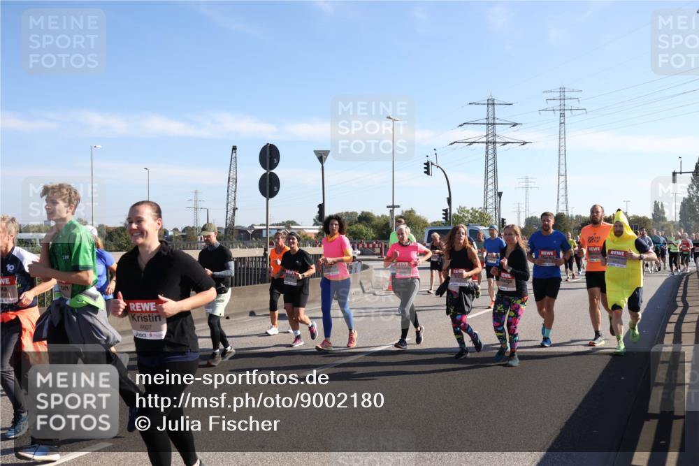 03.10.2025 - Köhlbrandbrückenlauf Julia Fischer http://msf.ph/oto/9002180 03.10.2025 12:19:29 Position 3 4607 meine-sportfotos.de