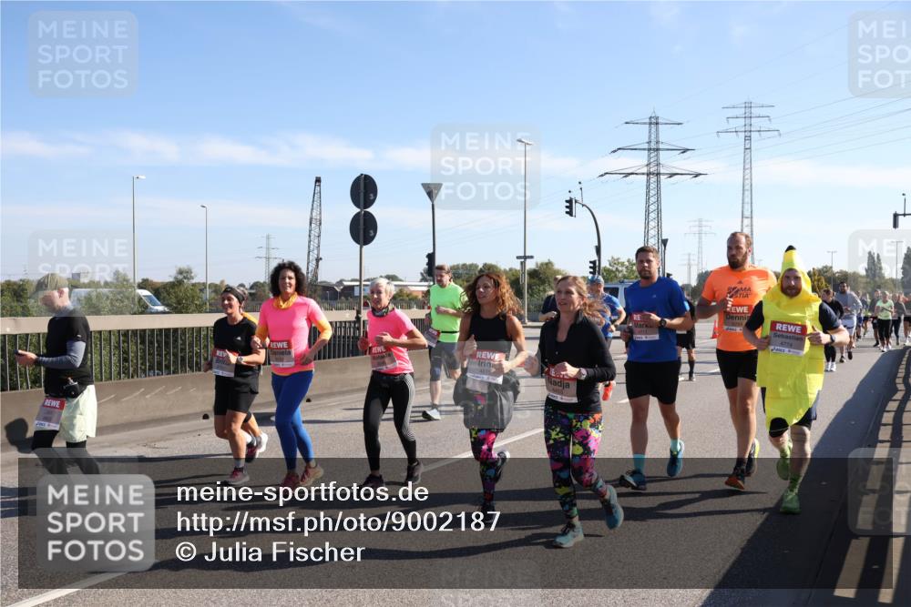 03.10.2025 - Köhlbrandbrückenlauf Julia Fischer http://msf.ph/oto/9002187 03.10.2025 12:19:30 Position 3  meine-sportfotos.de