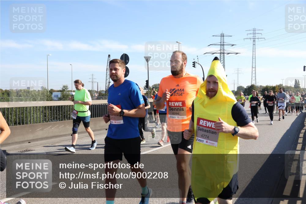 03.10.2025 - Köhlbrandbrückenlauf Julia Fischer http://msf.ph/oto/9002208 03.10.2025 12:19:32 Position 3 1135, 4711, 6294, 4774 meine-sportfotos.de