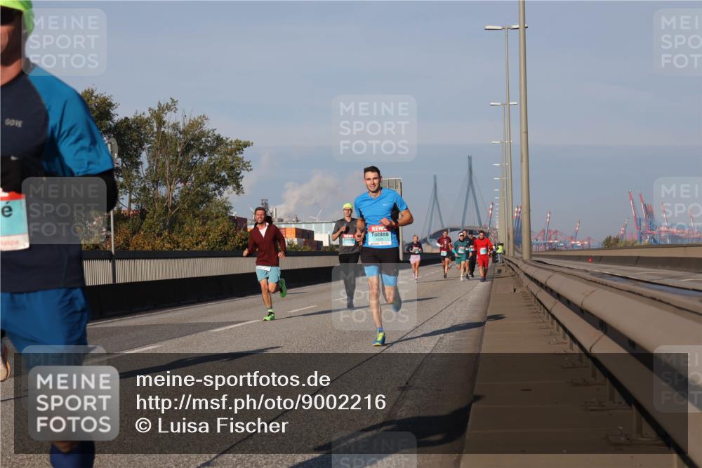 03.10.2025 - Köhlbrandbrückenlauf Luisa Fischer http://msf.ph/oto/9002216 03.10.2025 10:44:07 Position 3  meine-sportfotos.de