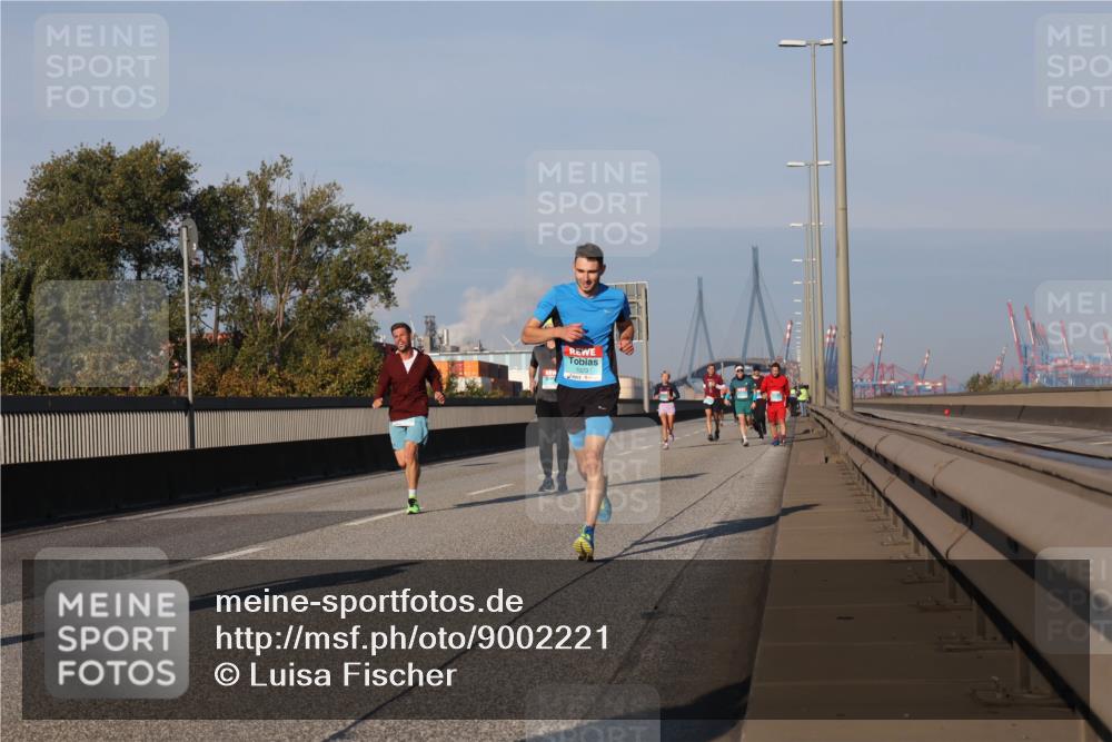 03.10.2025 - Köhlbrandbrückenlauf Luisa Fischer http://msf.ph/oto/9002221 03.10.2025 10:44:07 Position 3 1023 meine-sportfotos.de