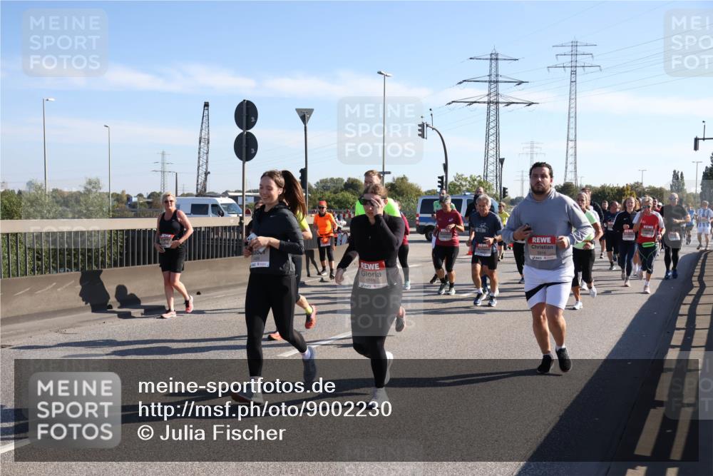 03.10.2025 - Köhlbrandbrückenlauf Julia Fischer http://msf.ph/oto/9002230 03.10.2025 12:19:36 Position 3 5288, 5816 meine-sportfotos.de