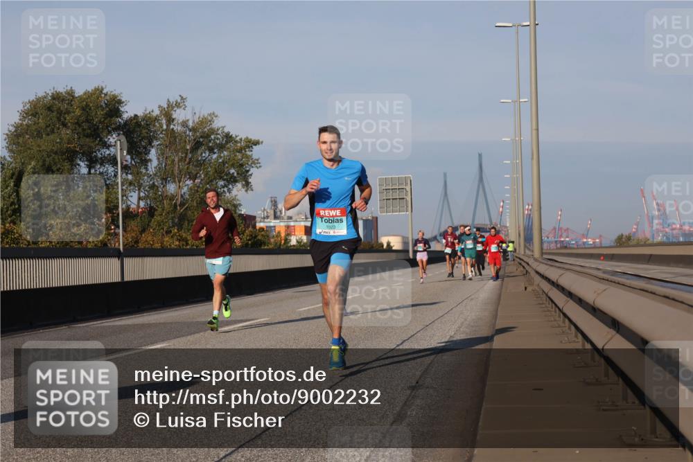 03.10.2025 - Köhlbrandbrückenlauf Luisa Fischer http://msf.ph/oto/9002232 03.10.2025 10:44:08 Position 3 1023 meine-sportfotos.de