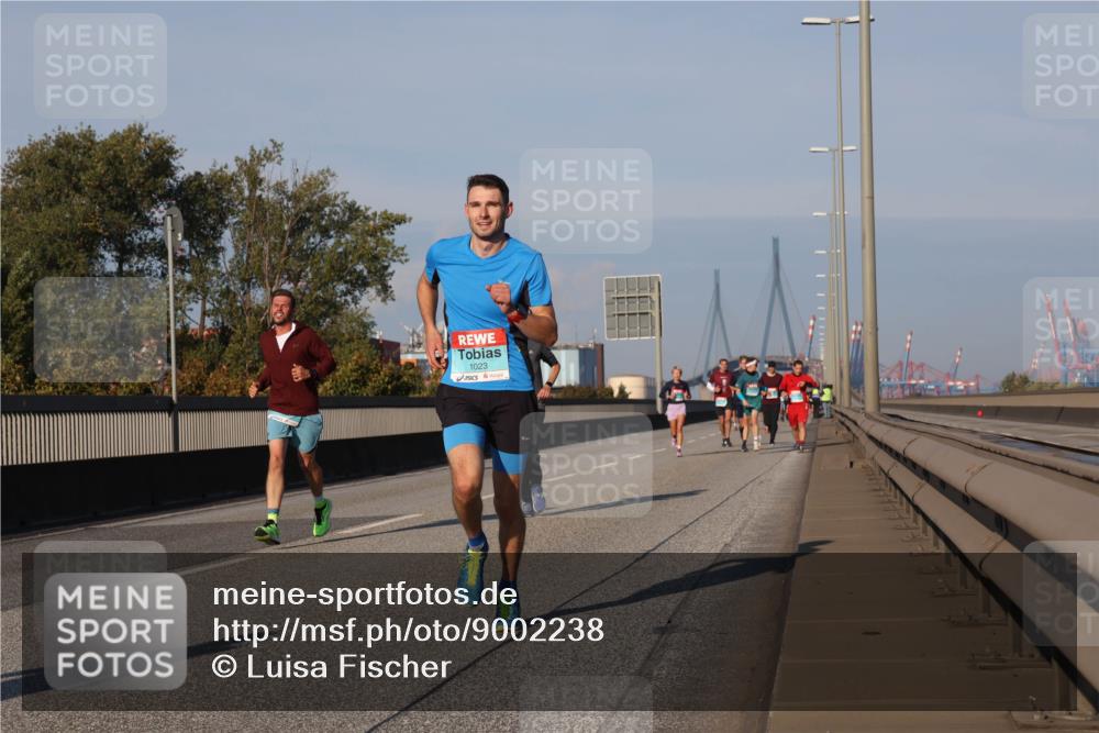 03.10.2025 - Köhlbrandbrückenlauf Luisa Fischer http://msf.ph/oto/9002238 03.10.2025 10:44:08 Position 3 1023 meine-sportfotos.de