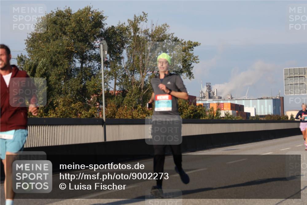 03.10.2025 - Köhlbrandbrückenlauf Luisa Fischer http://msf.ph/oto/9002273 03.10.2025 10:44:10 Position 3  meine-sportfotos.de