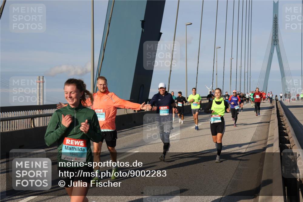 03.10.2025 - Köhlbrandbrückenlauf Julia Fischer http://msf.ph/oto/9002283 03.10.2025 09:41:20 Position 2 1946, 992 meine-sportfotos.de
